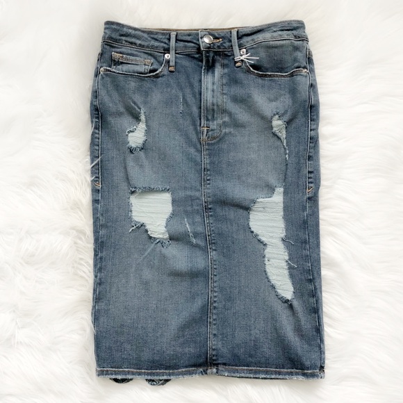 GOOD AMERICAN High Waist Distressed Denim Skirt! - Picture 7 of 8